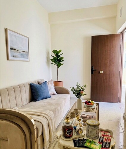 AWNY INN - Luxury Boutique Apartment & Café⁠