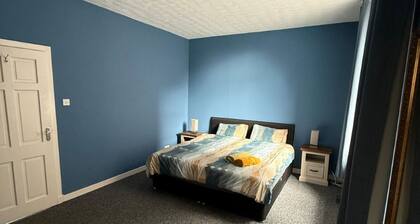 Spacious 3 Bedroom Apartment