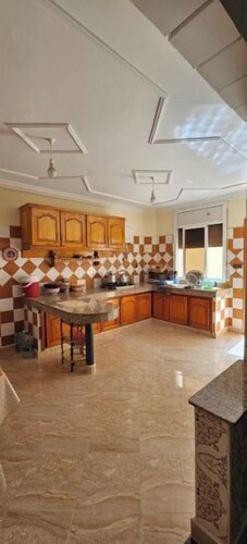 Spacious 189 m² Apartment in Downtown Oujda with Garage