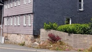 Unclassified image, 3 of 18, button - Bergstadthaus Sankt Andreasberg (St. Andreasberg)