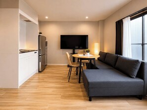 Ảnh chưa phân loại, 4 trong số 21 ảnh, nút