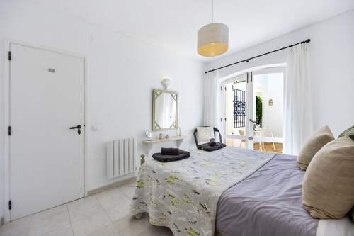 CoolHouses Algarve Luz | Casa 24LBC
