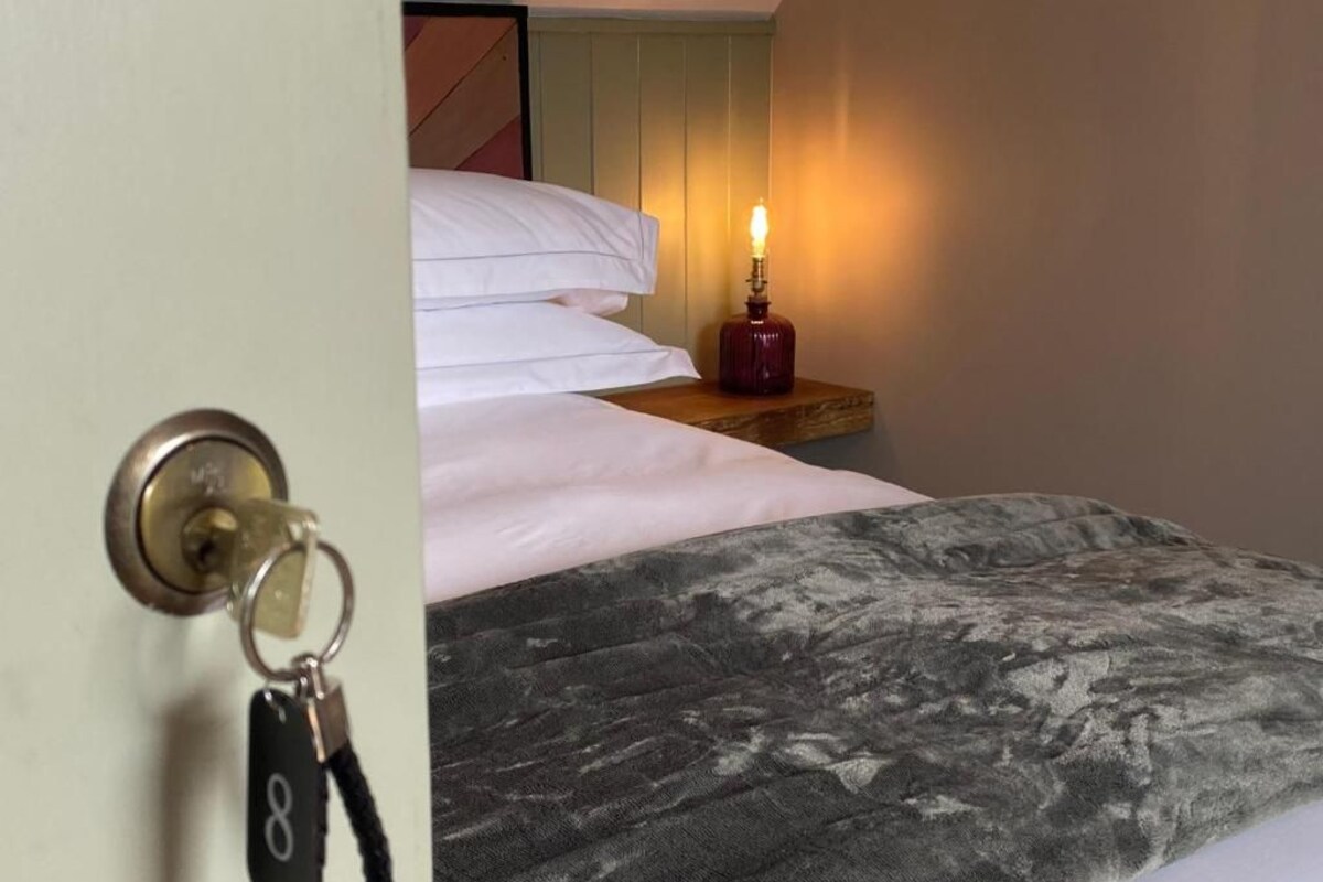 Luxury Double Room, Hill View