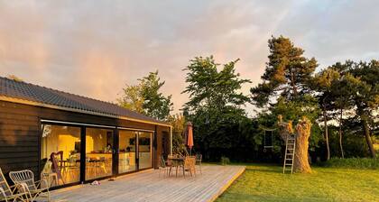 Newly built (year-round) cottage with a direct view of the fjord