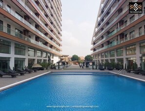 Exterior - Peravi at The Signature (Accra)