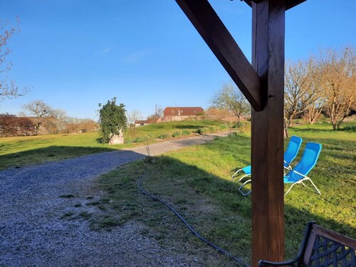 Quiet country cottage, with many tourist attractions nearby