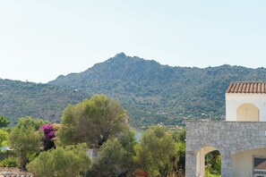 Unclassified image, 3 of 61, button - Vrbo Property (Sardegna)