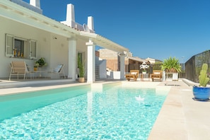 Unclassified image, 2 of 61, button - Vrbo Property (Sardegna)