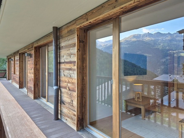 Exterior detail - Lovely apartment for 7 guests with WIFI, TV, balcony and panoramic view (Grimentz)