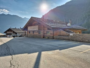 Exterior - Lovely apartment for 7 guests with WIFI, TV, balcony and panoramic view (Grimentz)