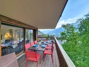 Outdoor dining - Lovely apartment for 7 guests with WIFI, TV, balcony and panoramic view (Grimentz)