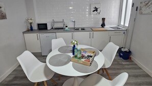 Loft, 1 Schlafzimmer | Eigene Küche | Mini-Kühlschrank, Mikrowelle, Herdplatte, Kochgeschirr/Geschirr/Besteck