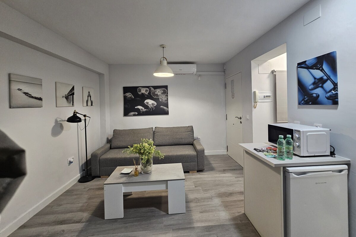 Loft, 1 dormitori | Sala d'estar | Televisor de pantalla plana 