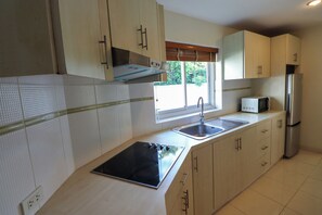 Villa 9 | Cuisine privée | Réfrigérateur