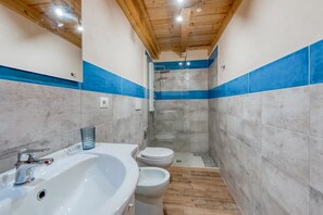Unclassified image, 4 of 10, button - Vrbo Property (Merine)