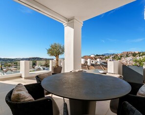 Unclassified image, 4 of 32, button - Exceptional duplex penthouse with panoramic views in Aloha (Marbella)