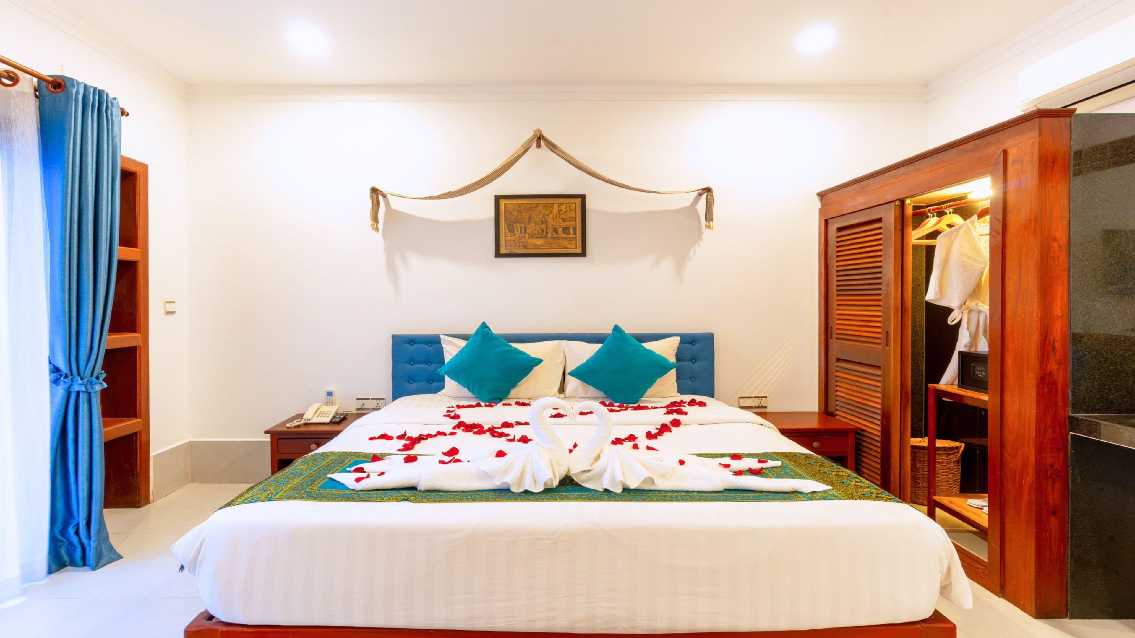 Deluxe Double Room, Balcony, City View | In-room safe, desk, laptop workspace, blackout curtains
