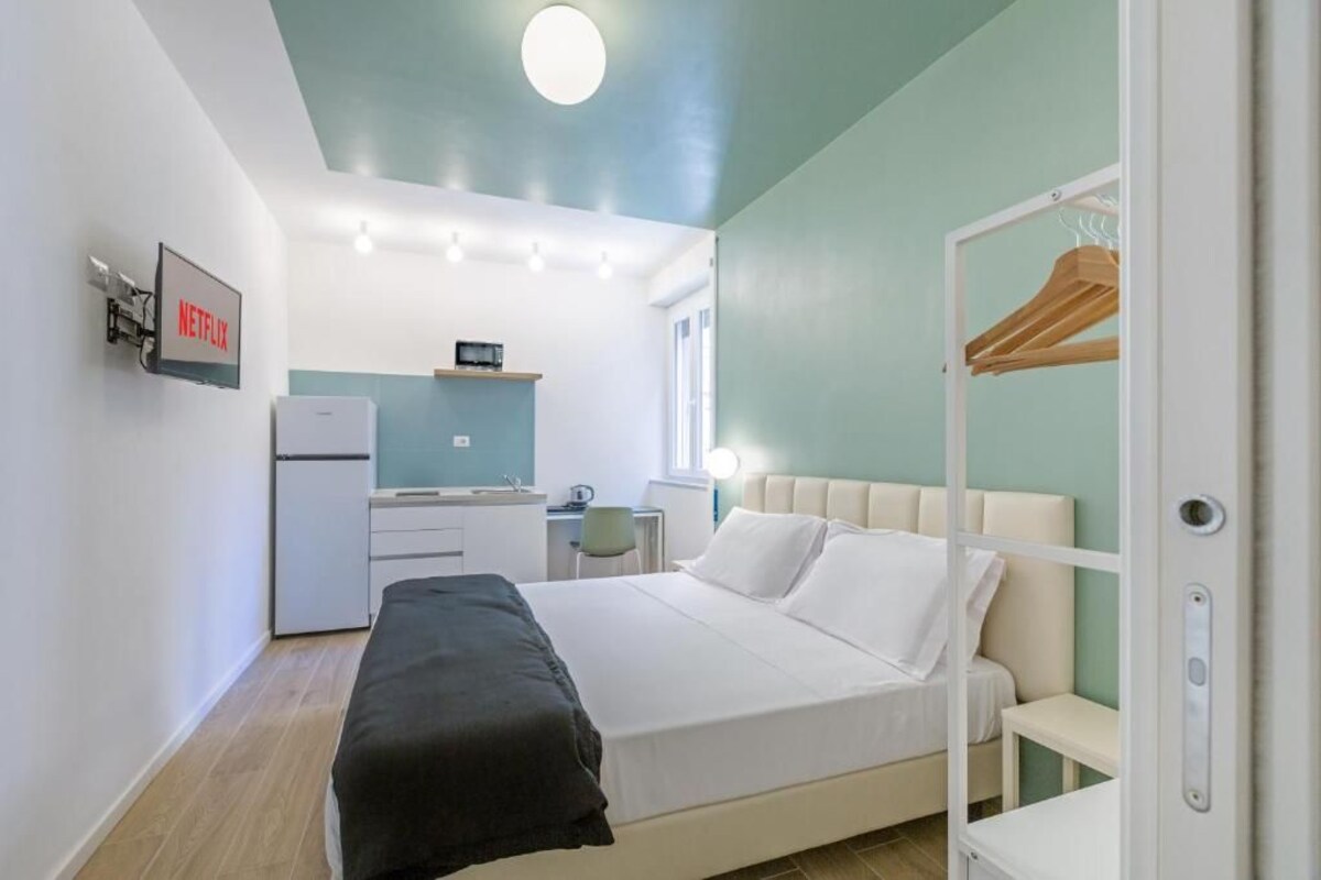 Doppelzimmer, Blick auf den Innenhof | Schallisolierte Zimmer, kostenloses WLAN