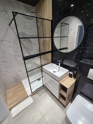 Bathroom - Modern Metro Apartament (Warszawa)