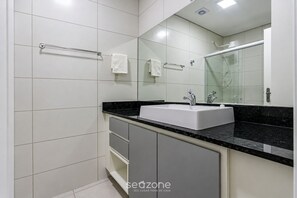 Bathroom - Beautiful Loft Front of Lagoa da Conceicao Sdr010 (Florianópolis)