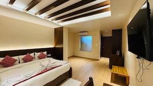 Family Room, Balcony - Royal Tiger Luxury Resort (Ratnanagar)