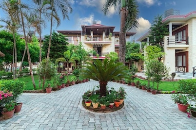Royal Tiger Luxury Resort
