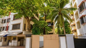 House | Exterior - Classic Santacruz Metro Station (Mumbai)