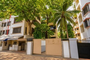 House | Exterior - Classic Santacruz Metro Station (Mumbai)