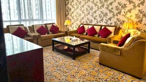 Ảnh chưa phân loại, 3 trong số 9 ảnh, nút