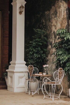 Phòng đôi Deluxe | Khu ẩm thực ngoài trời