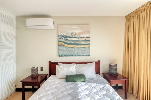 Playa Hermosa Resort Villa w/ Ocean Views & Pool!