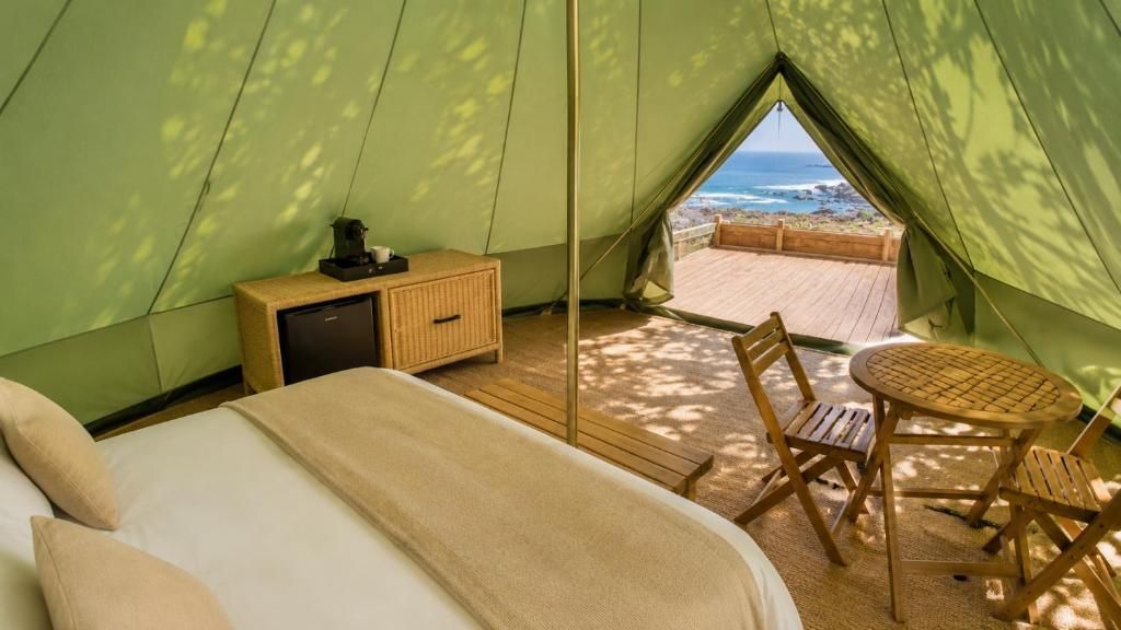 Tent, Sea View