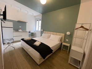 Unclassified image, 5 of 78, button - Luciano trastevere Guest House  (Roma)