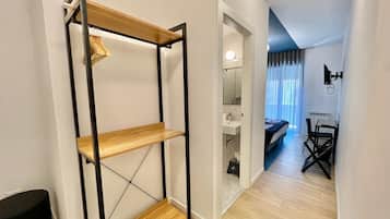 Room, Balcony, City View | Interior