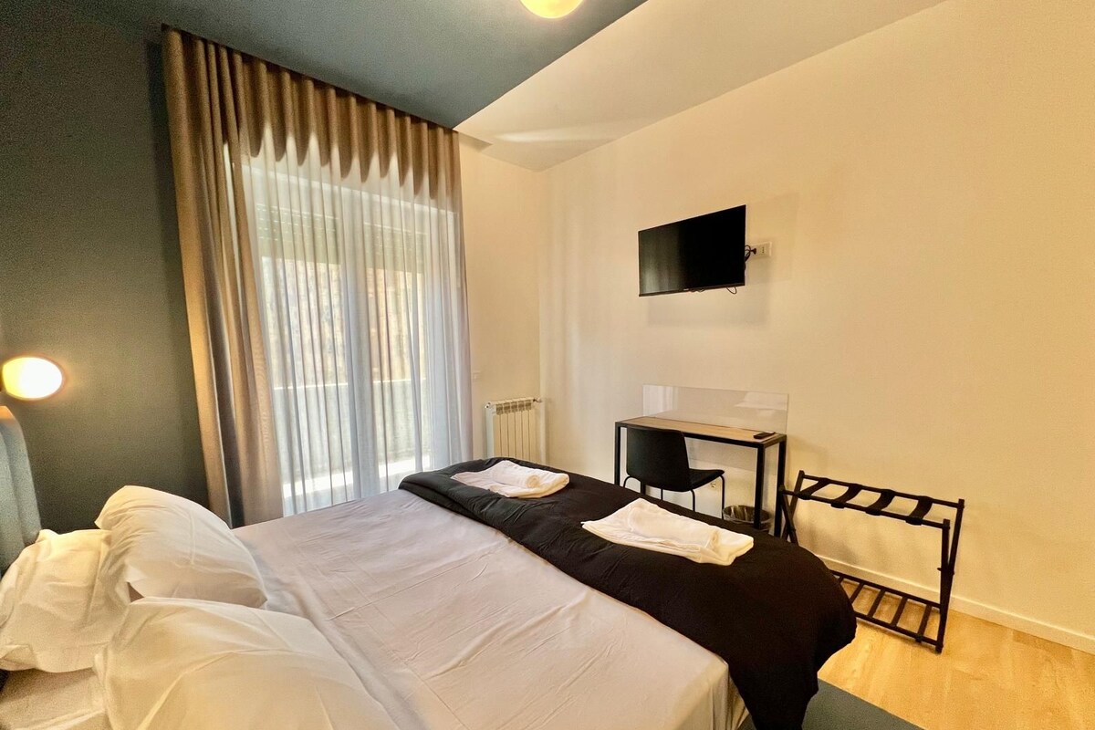 Zimmer, Balkon, Stadtblick | Kostenloses WLAN