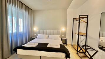 Double Room, Courtyard View | WiFi (free)