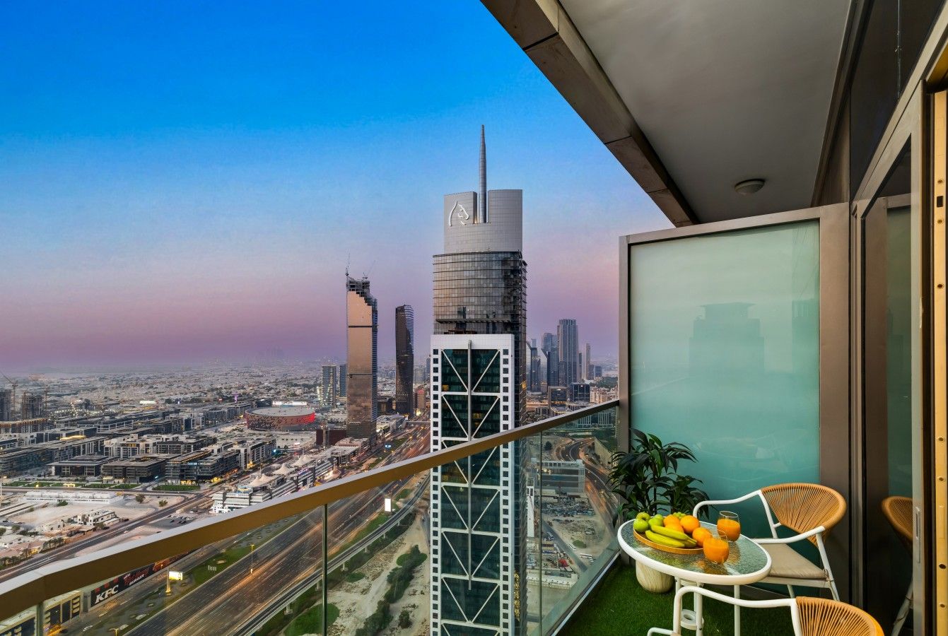 Enjoy breathtaking Dubai skyline views from your private balcony beneath the open sky. Relax, unwind, and take in the city’s beauty from day to night.