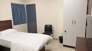 Twin Room | Desk, laptop workspace, WiFi (free) - Sri Raj Residency (Kolar)