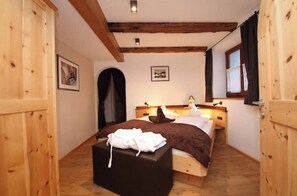 Unclassified image, 3 of 15, button - Vrbo Property (Lajen)
