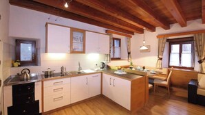 Private kitchen - Cozy 2-room vacation apartment with 1 bathroom (Lajen)
