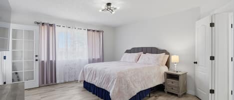 Casa, 3 habitaciones | 3 habitaciones y espacio para trabajar con laptop