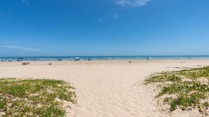 A wide sandy beach with a clear sky. - Sea Vista Beachfront 3br - Heated Pool 3 Bedroom Apts (South Padre Island)