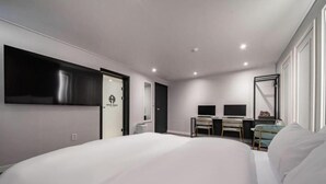 WiFi (無料)