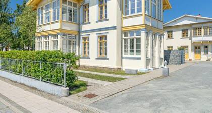 Holiday Apartment With 1 Bedroom