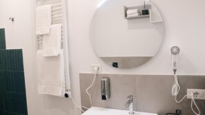 Ảnh chưa phân loại, 3 trong số 42 ảnh, nút