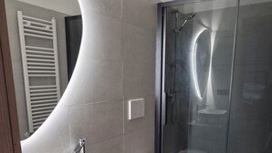 Unclassified image, 5 of 12, button - Vrbo Property (Albano Laziale)