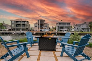 Hernando Beach Breeze | Waterfront Home | Hot Tub - Hernando Beach Breeze | Waterfront Hot Tub, Kayaks (Hernando Beach)