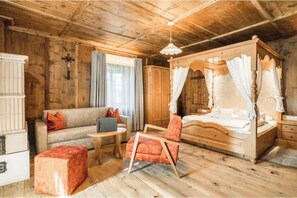 Unclassified image, 5 of 10, button - Vrbo Property (Lajen)