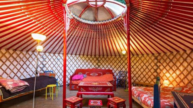 Room - Authentic yurt - 3 guests (Plessix-Balisson (22))
