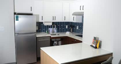 Accessible 1BR Suite | Pool, BBQ & Free Breakfast